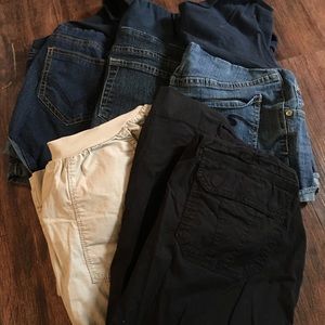 3 for $25-Maternity bottoms bundle